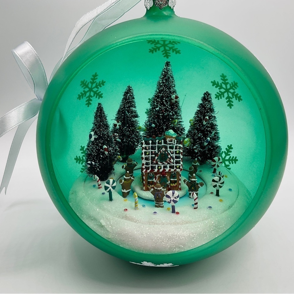 Mr. Christmas Large Ornament Animated Lighted Musical Original Box Hanging Green